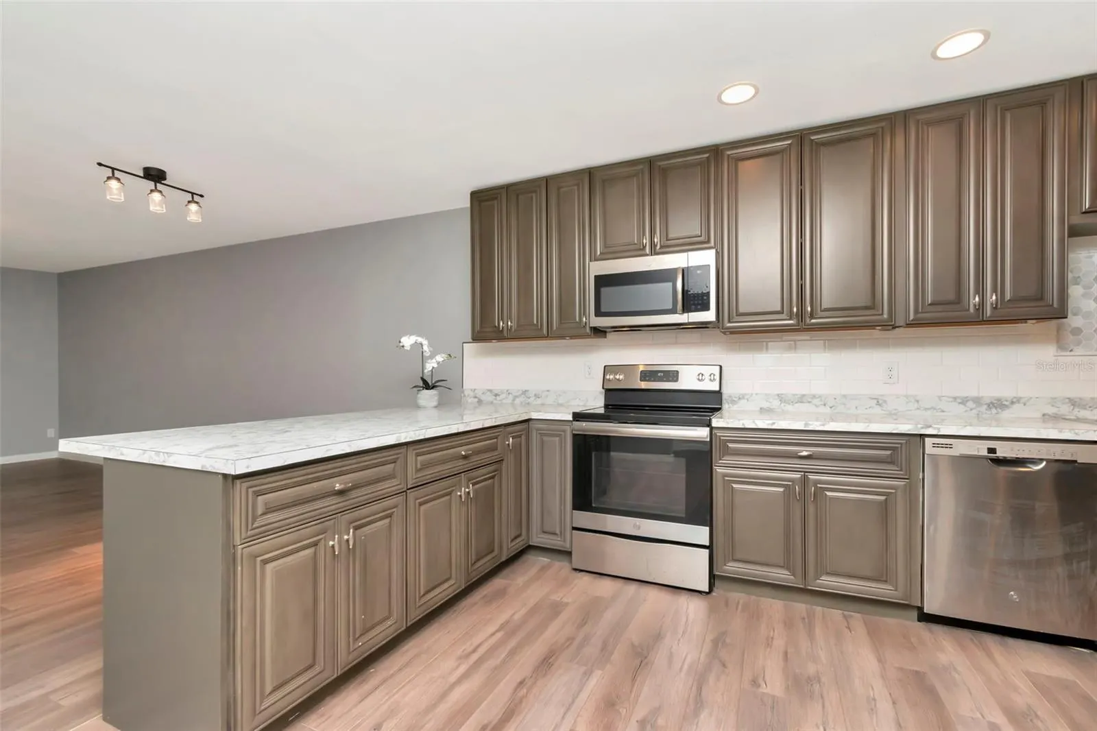 1200 TARPON WOODS BLVD #M8, #M8