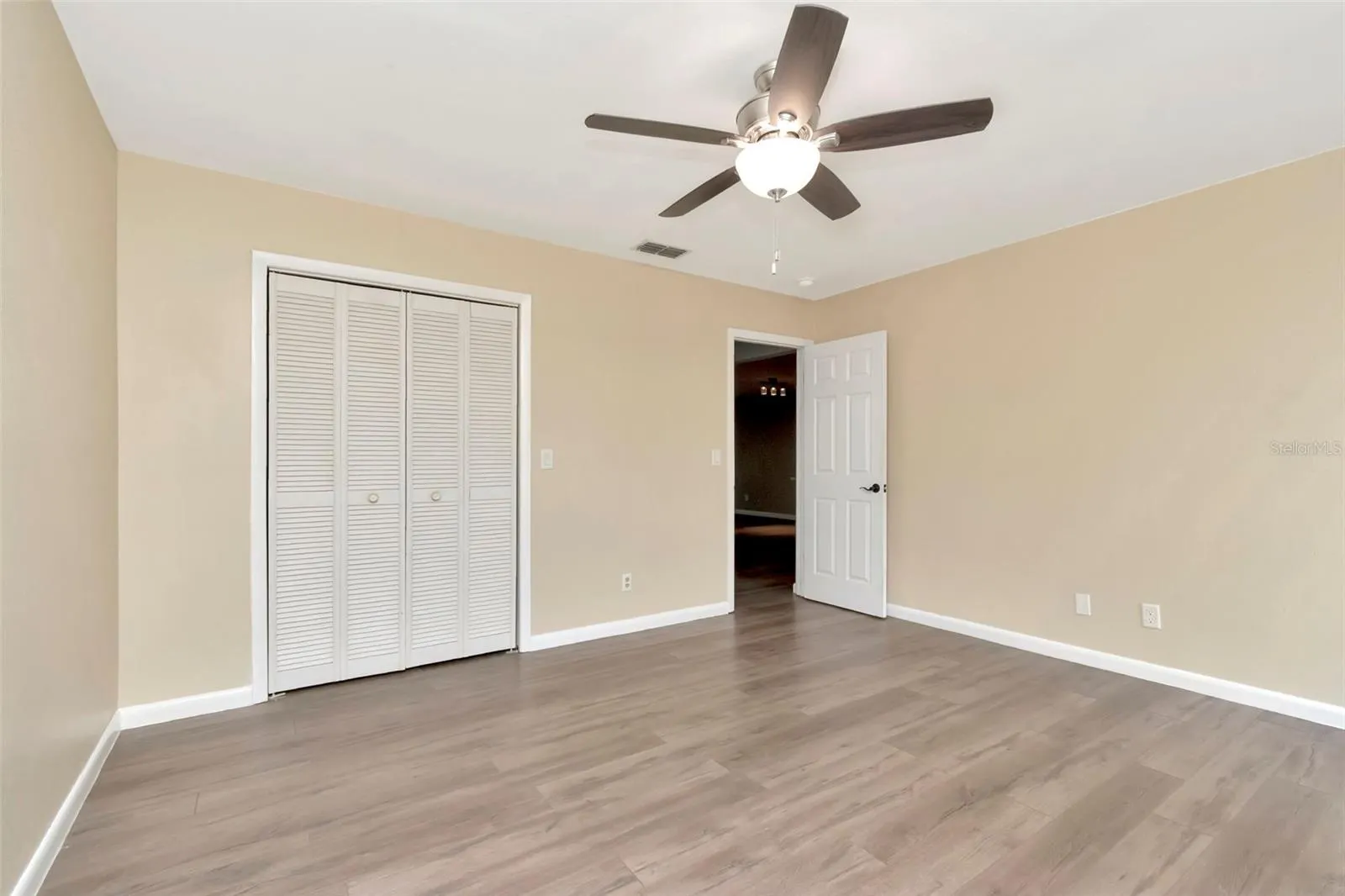 1200 TARPON WOODS BLVD #M8, #M8