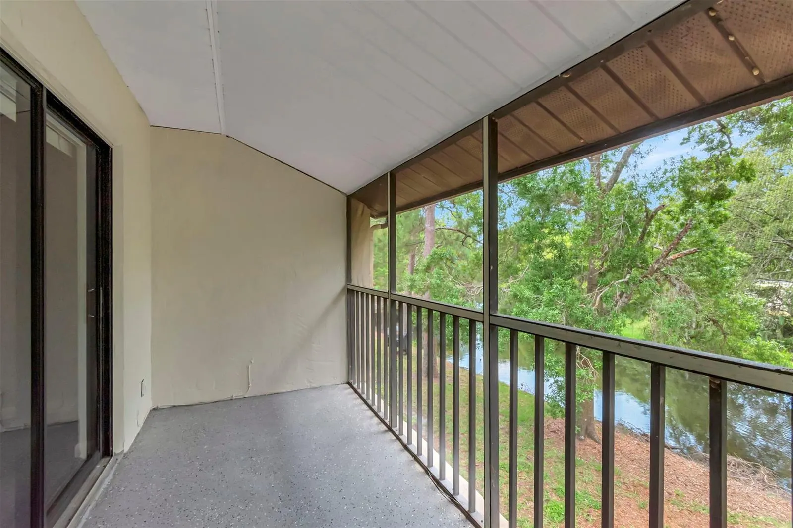 1200 TARPON WOODS BLVD #M8, #M8