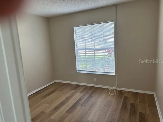 1901 ELLINGTON CT