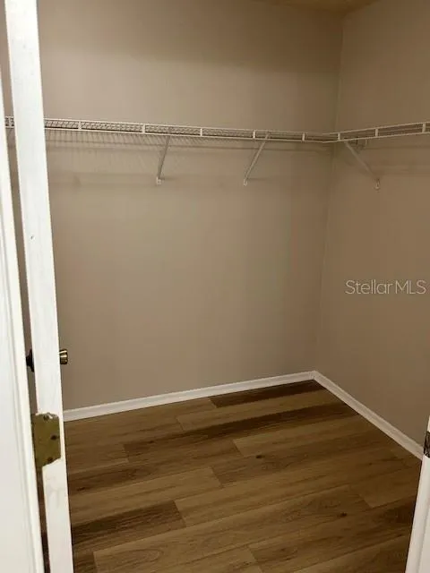 1901 ELLINGTON CT