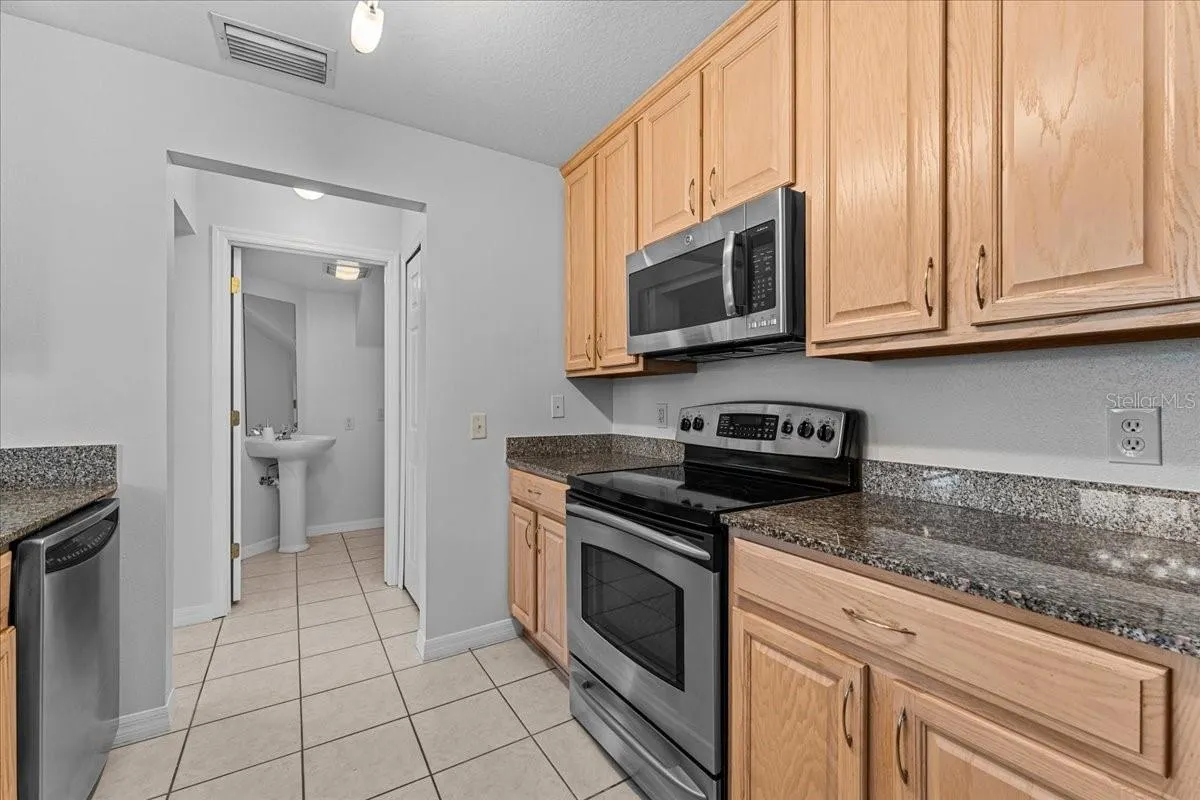 104 COQUINA BAY DR