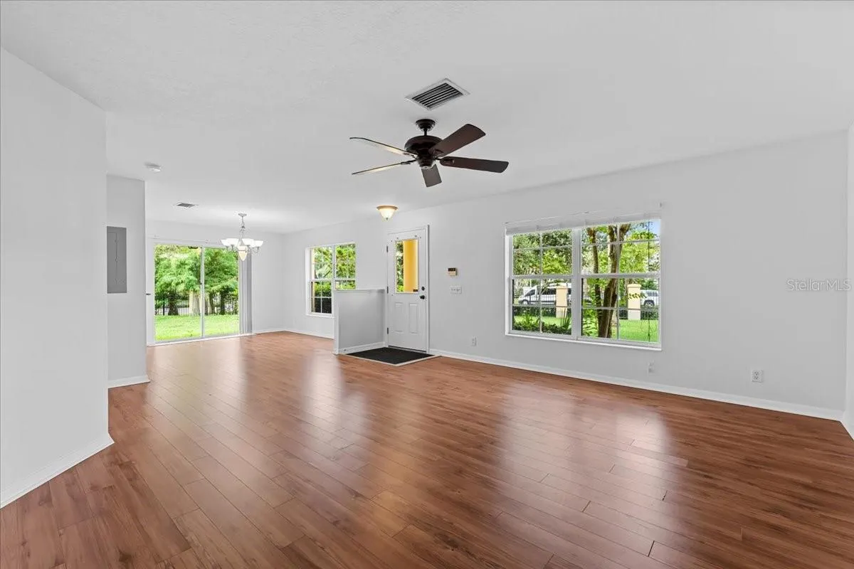 104 COQUINA BAY DR