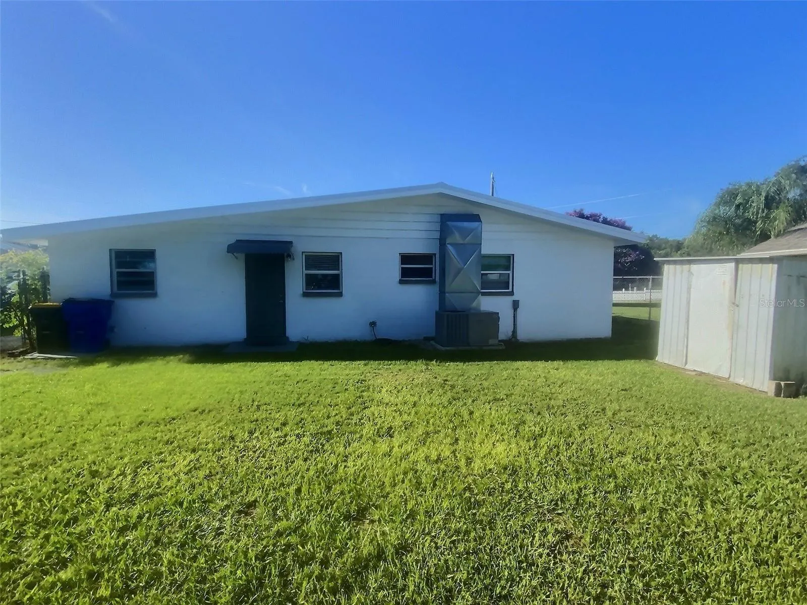 1334 SUNSET DR