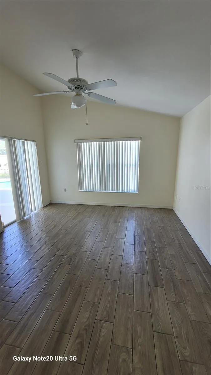 222 DARLINGTON LOOP