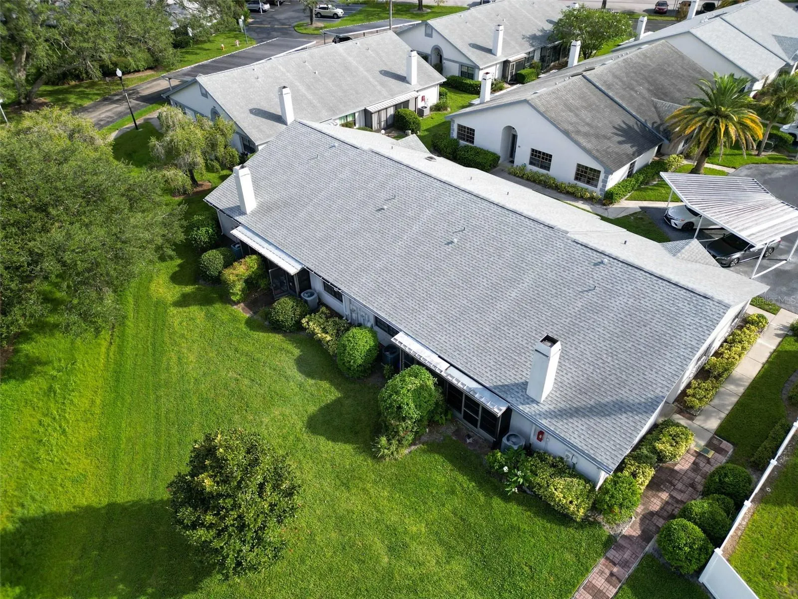 2749 COUNTRYSIDE BLVD #28, #28