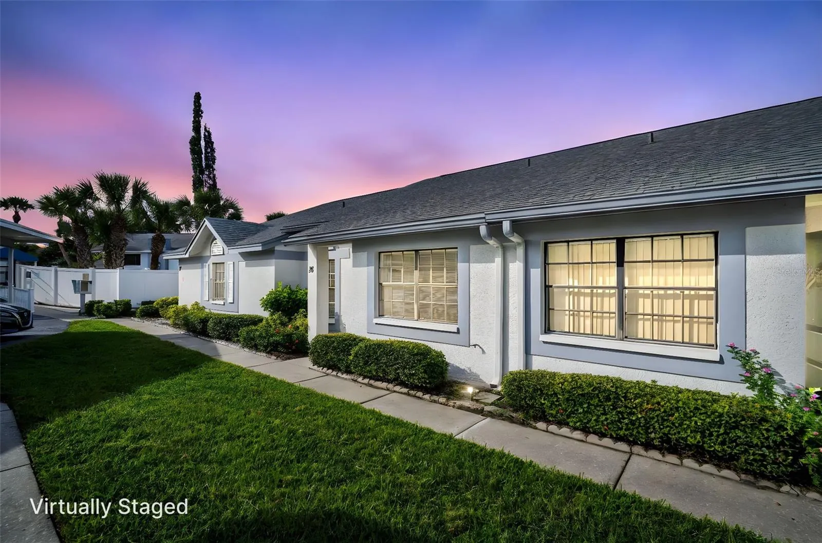 2749 COUNTRYSIDE BLVD #28, #28
