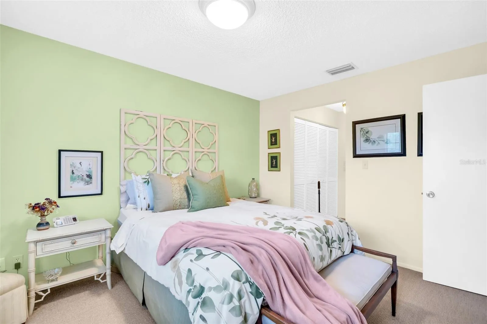 2749 COUNTRYSIDE BLVD #28, #28