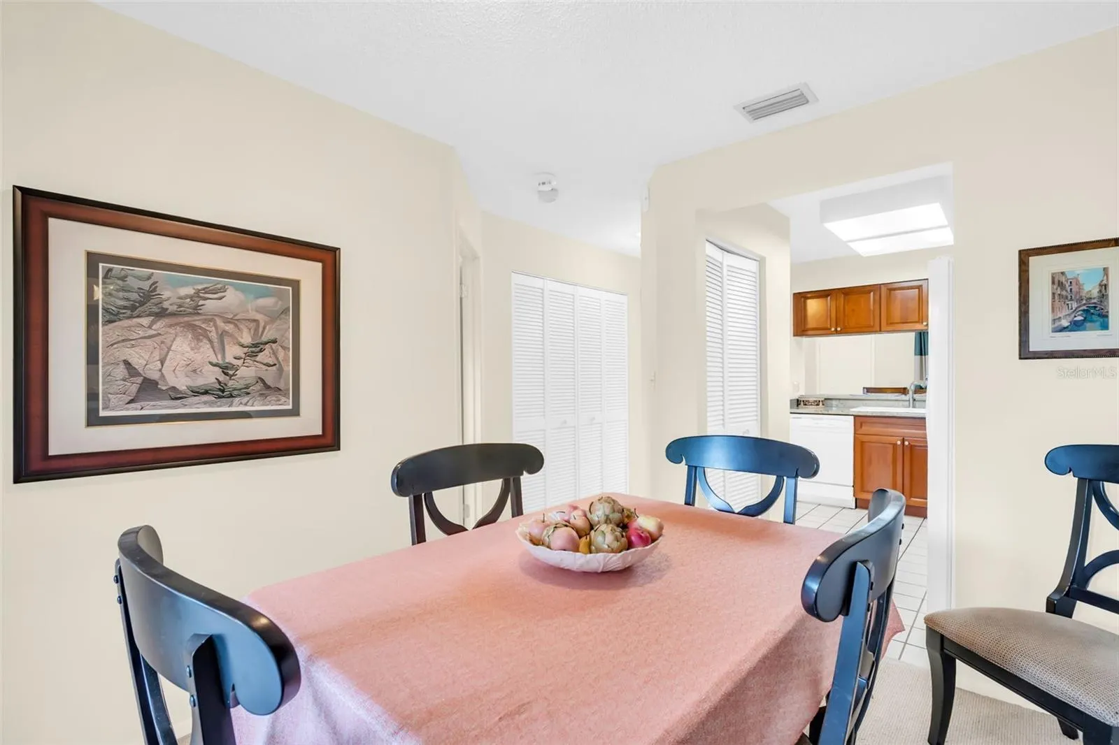 2749 COUNTRYSIDE BLVD #28, #28