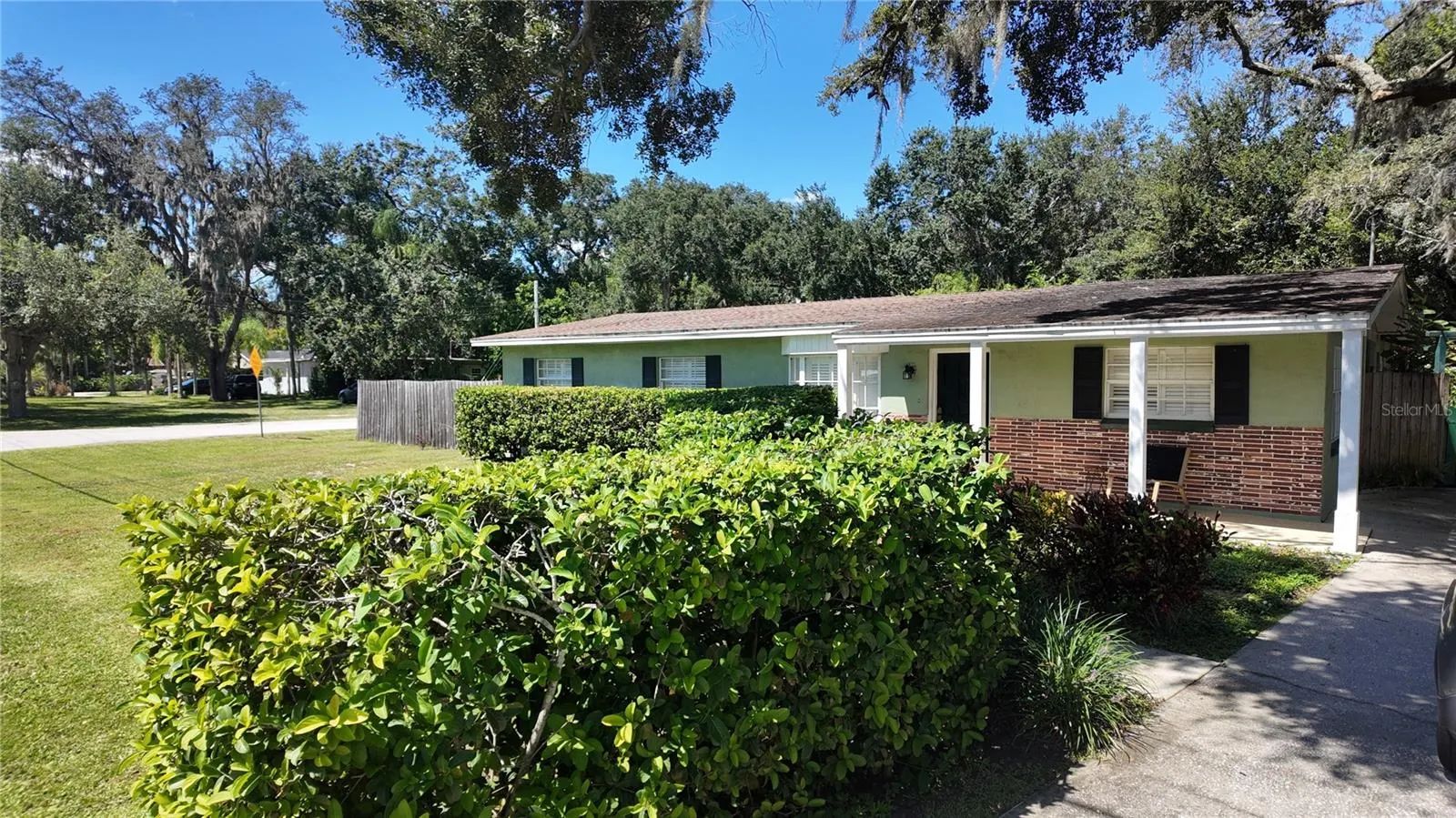 15402 LAKE MAGDALENE BLVD