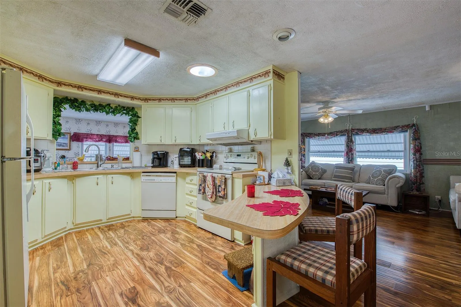 192 BLUE MARLIN DR