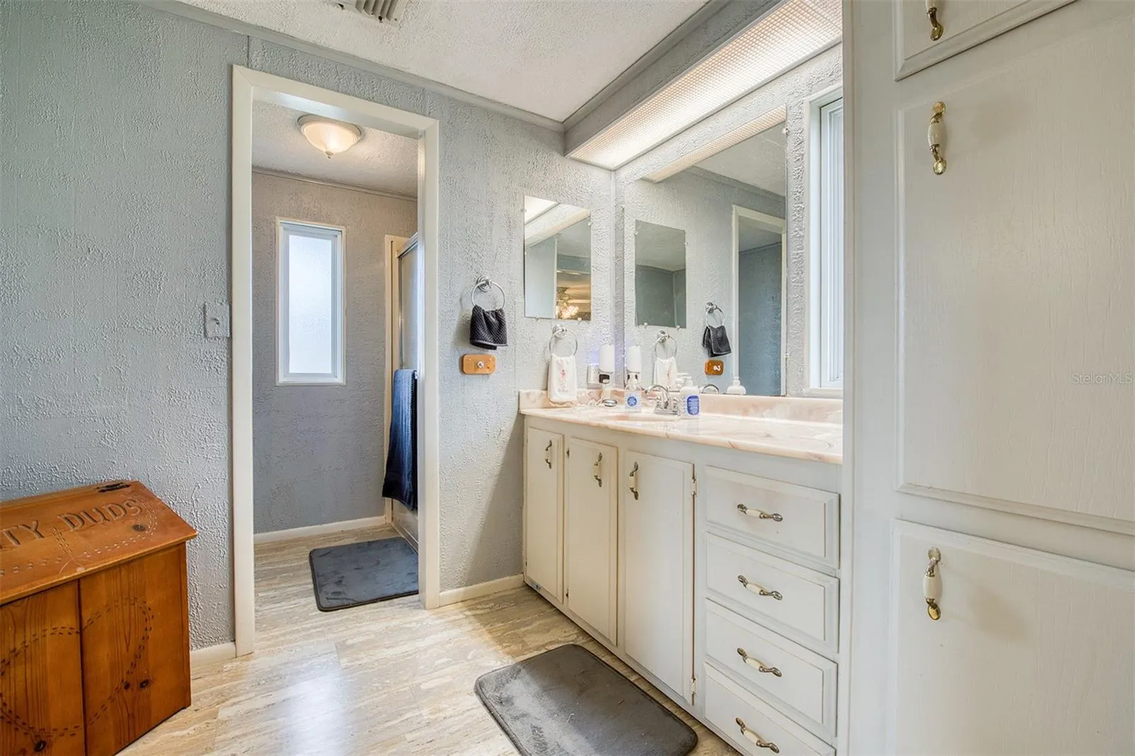 192 BLUE MARLIN DR