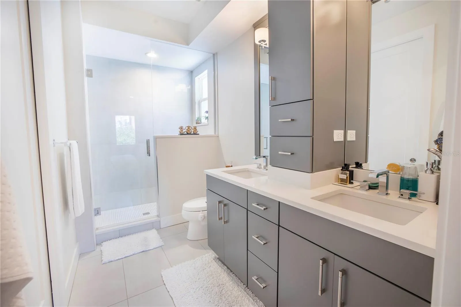 536 4TH AVE S #3, #3