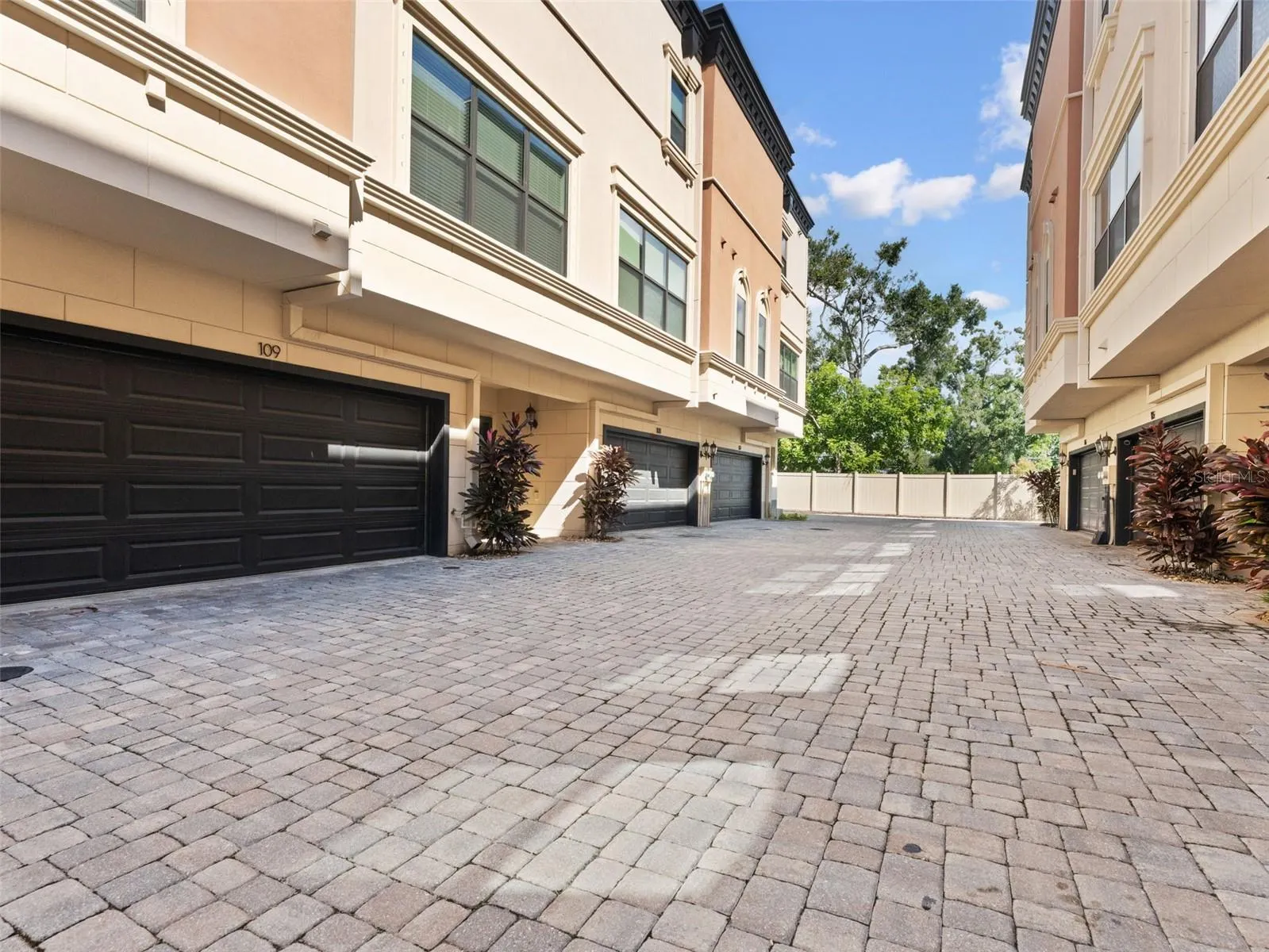 3421 W HORATIO ST #109, #109