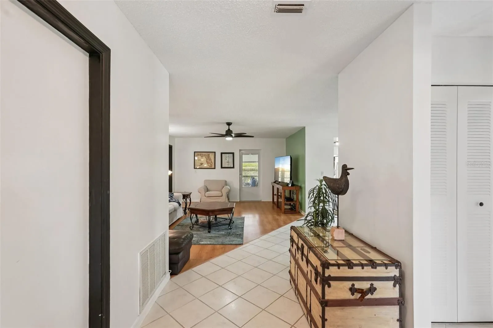 1604 LELAND DR