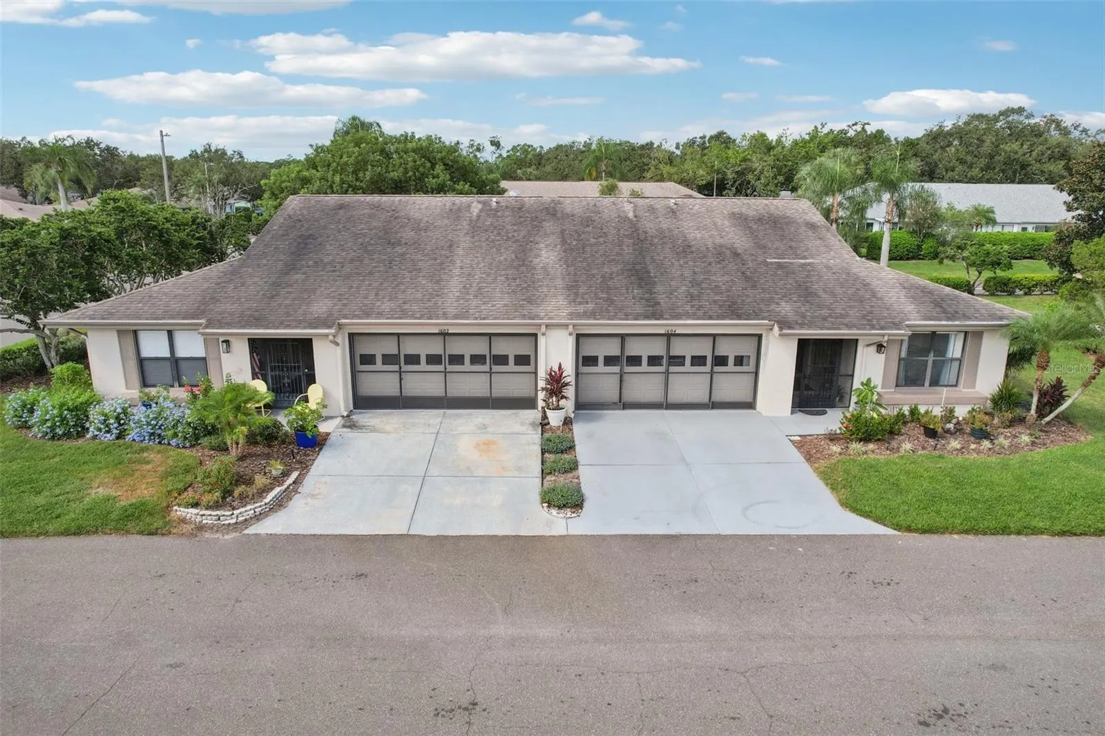 1604 LELAND DR