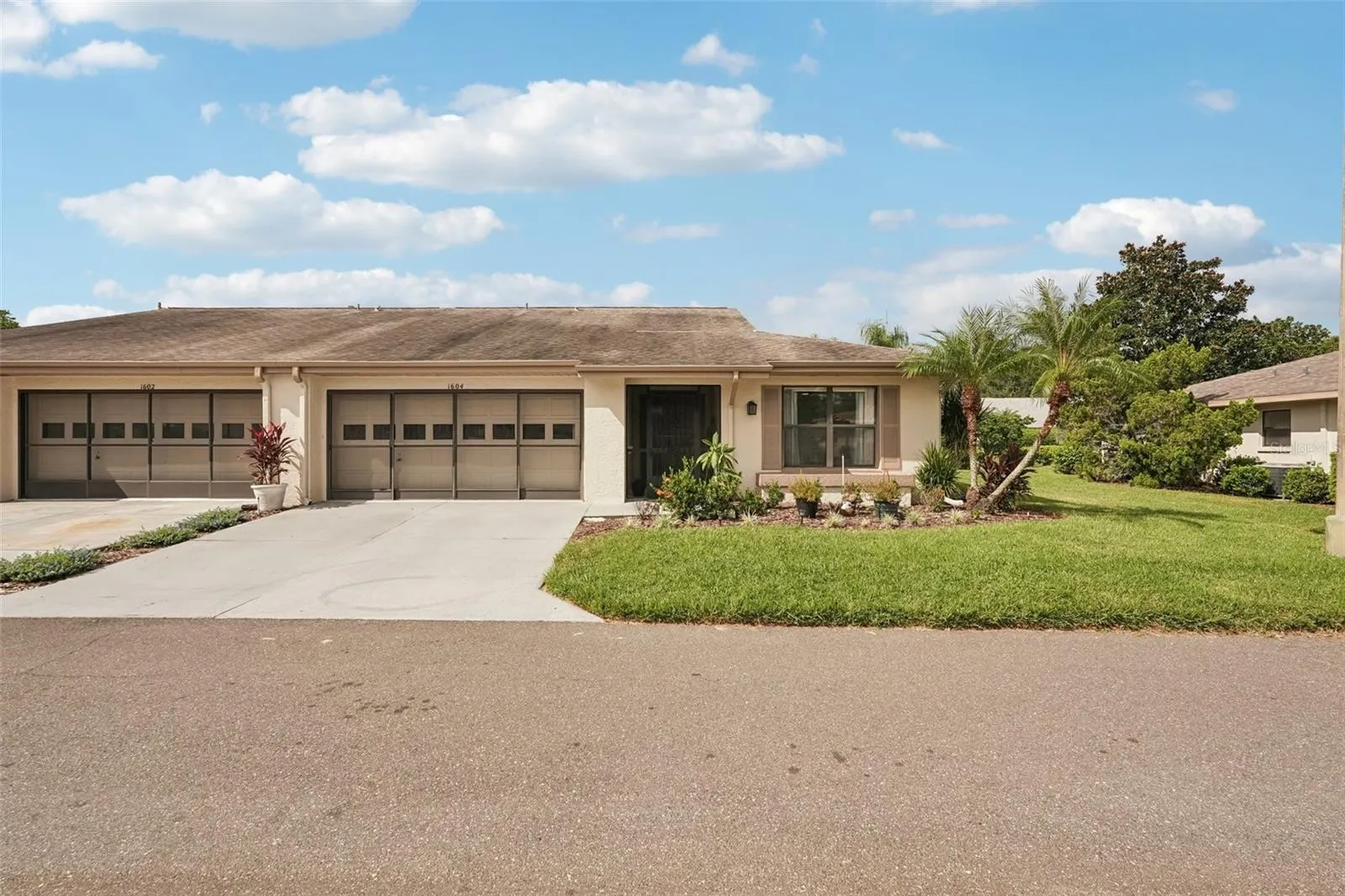 1604 LELAND DR