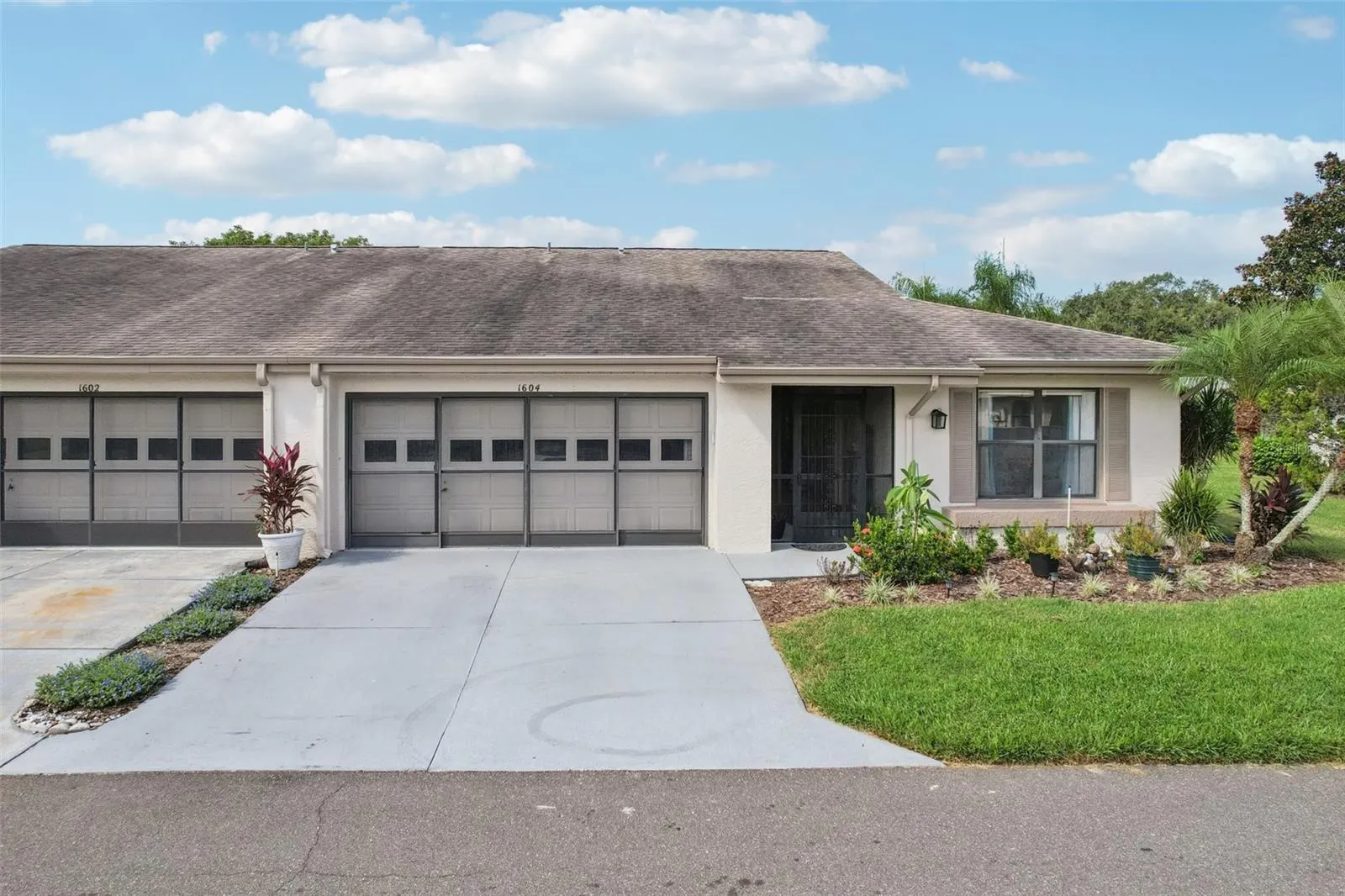 1604 LELAND DR