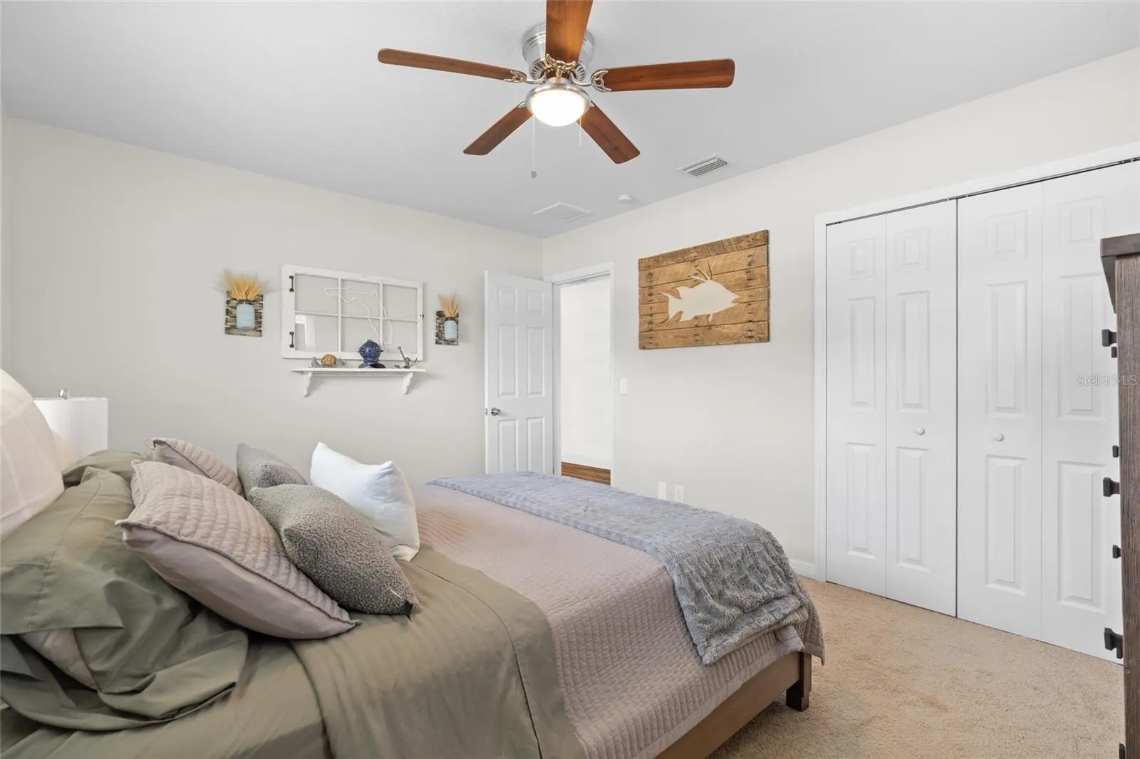 2979 DEL RIO DR
