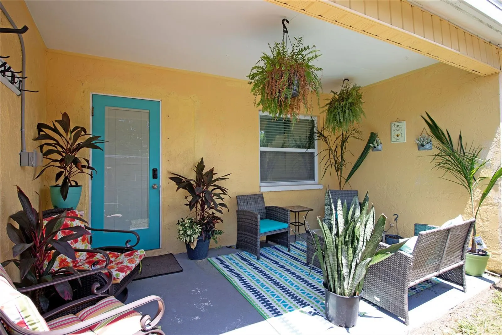 1635 GLADYS ST #1, #1