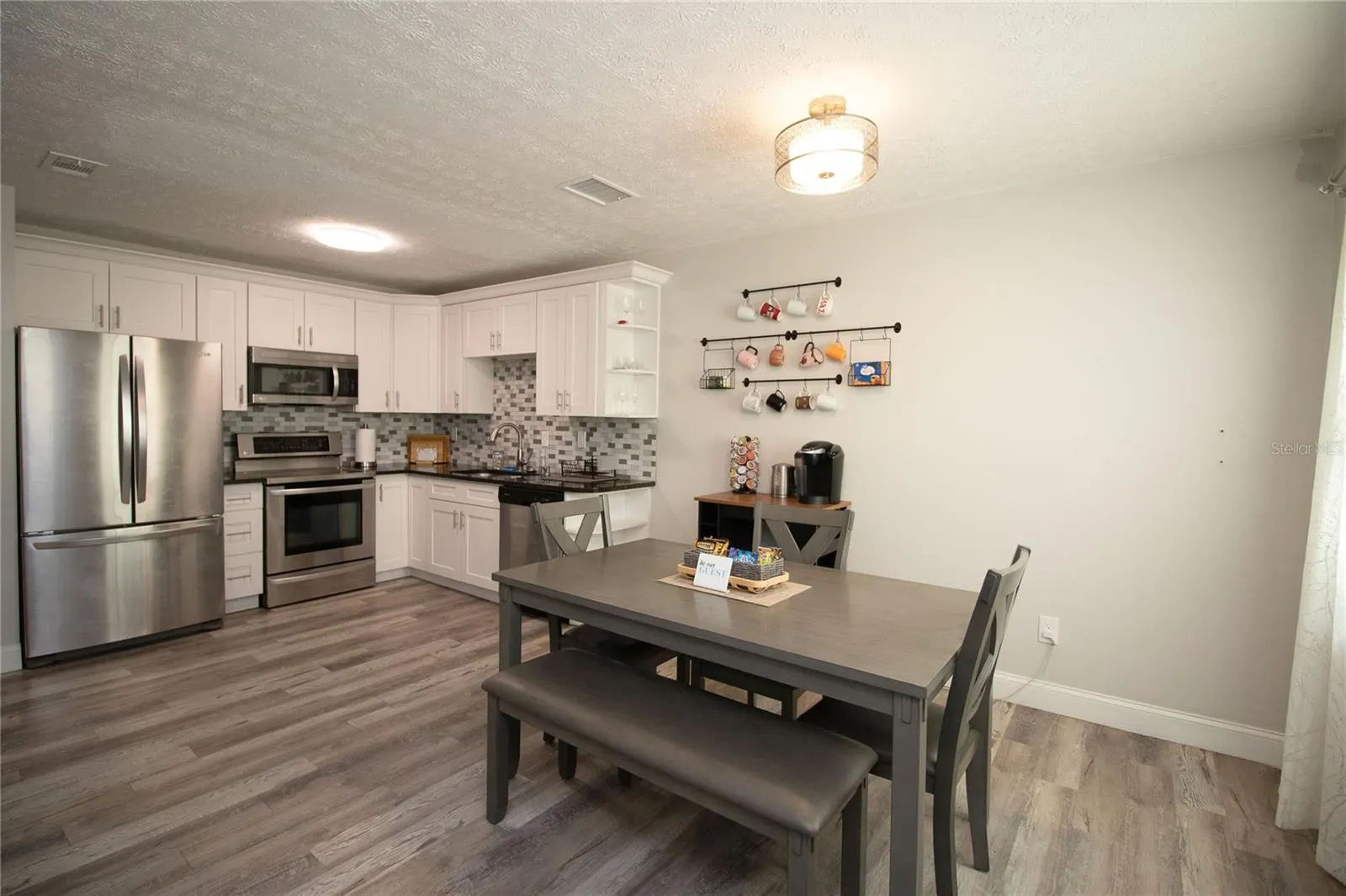 1635 GLADYS ST #1, #1