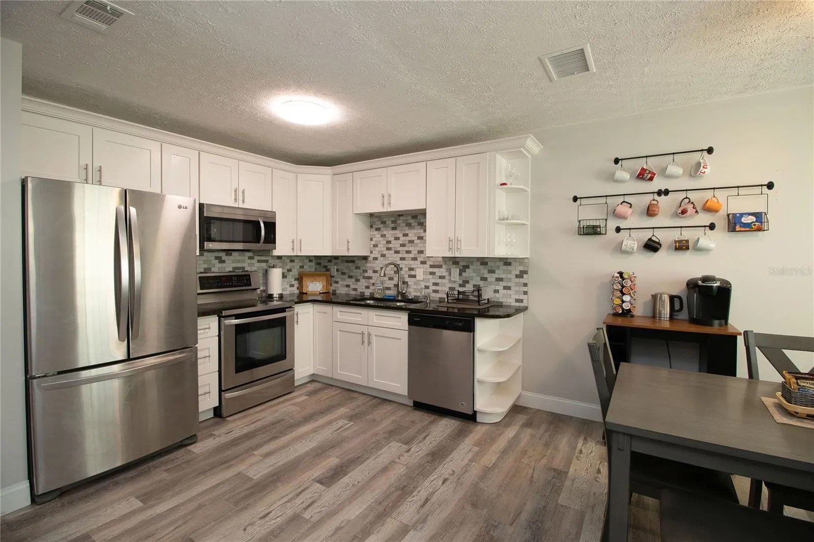 1635 GLADYS ST #1, #1