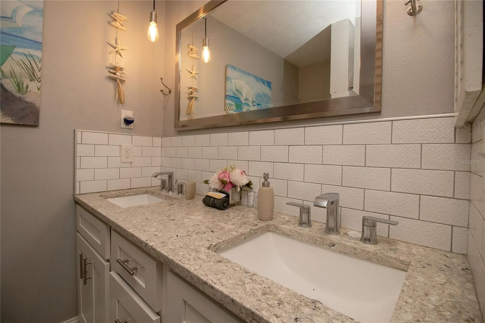 1635 GLADYS ST #1, #1