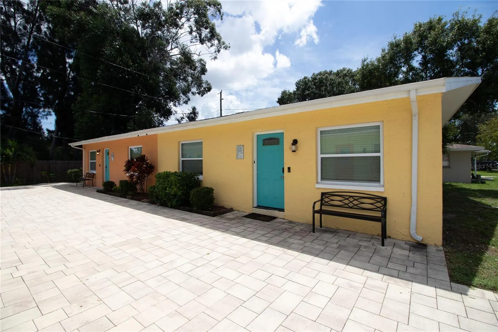 1635 GLADYS ST #1, #1