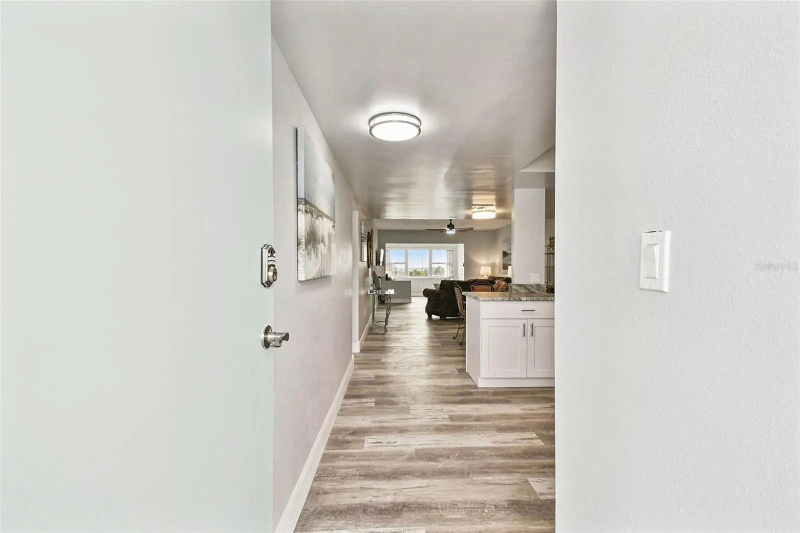 8 GLENCOE PL #307, #307
