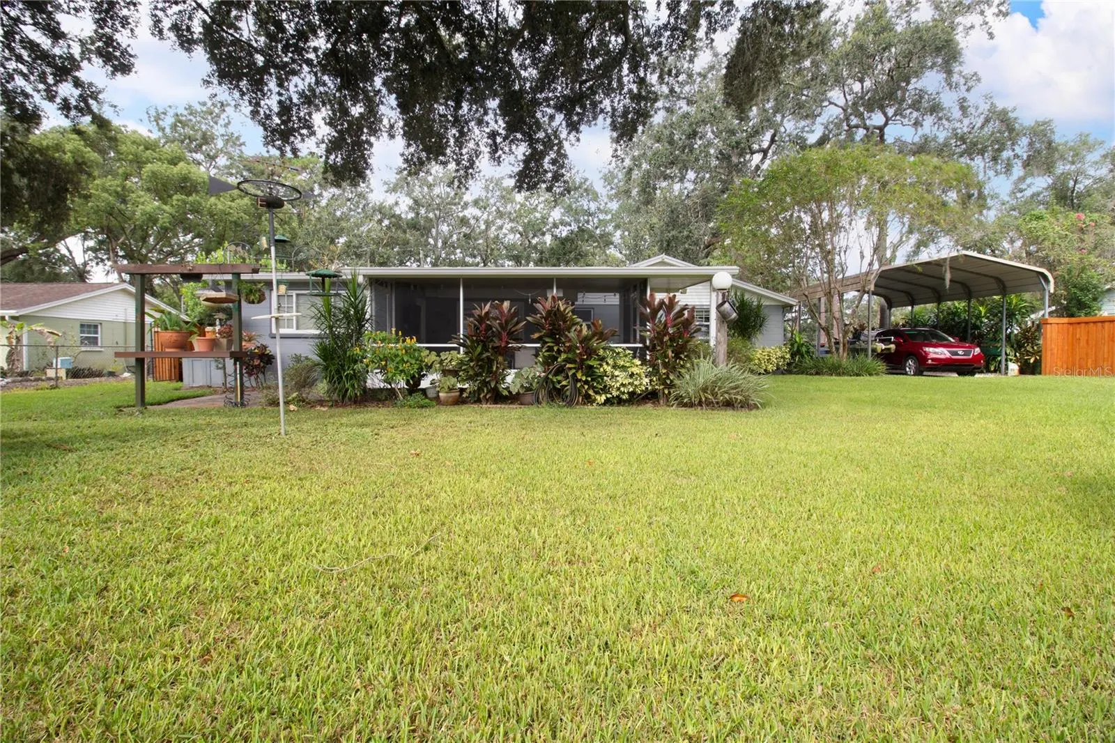 13811 N EDISON AVE