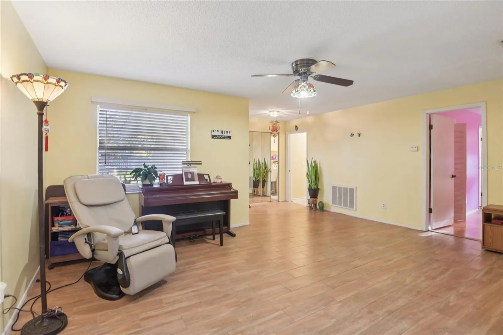 440 EVERGREEN DR