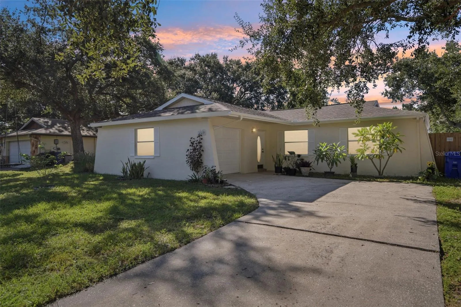 440 EVERGREEN DR