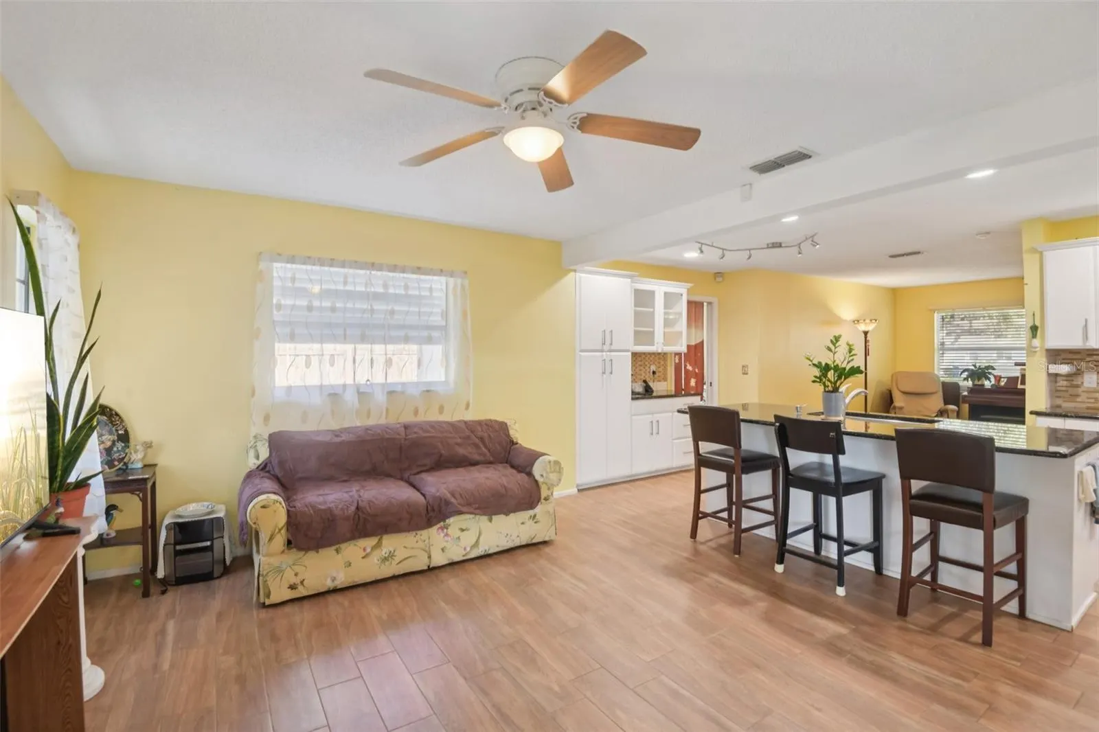 440 EVERGREEN DR