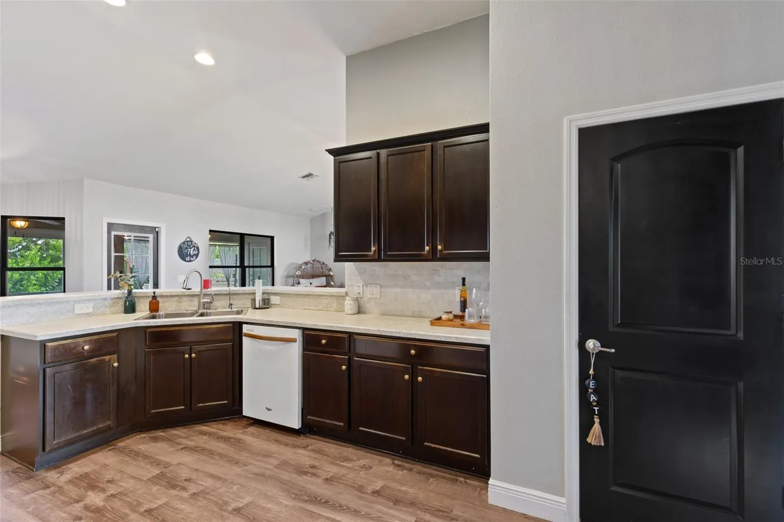 2207 NE 34TH TER