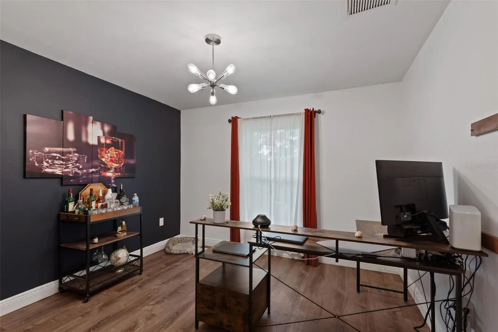 2207 NE 34TH TER