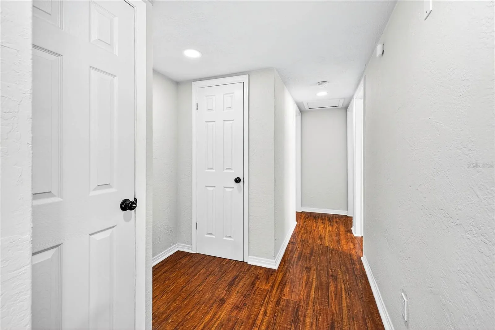 206 FOREST PARK AVE