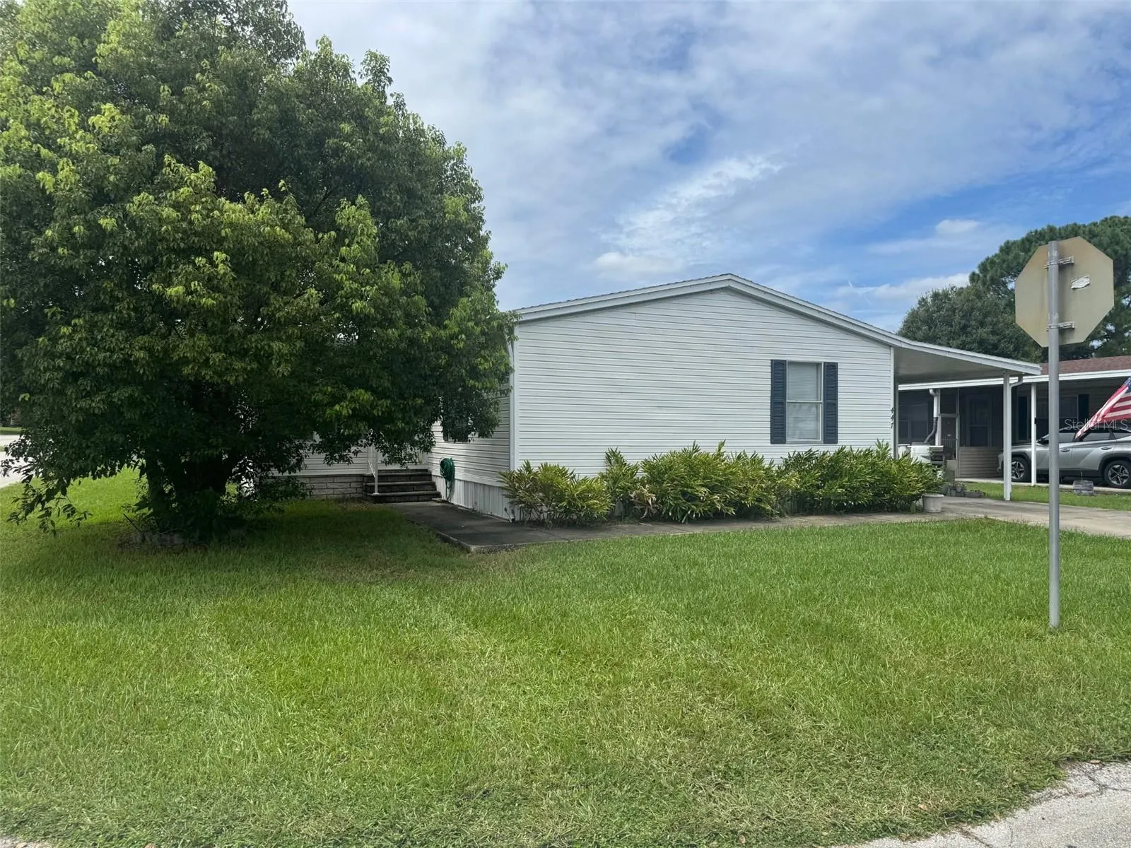 447 OAK RDG W