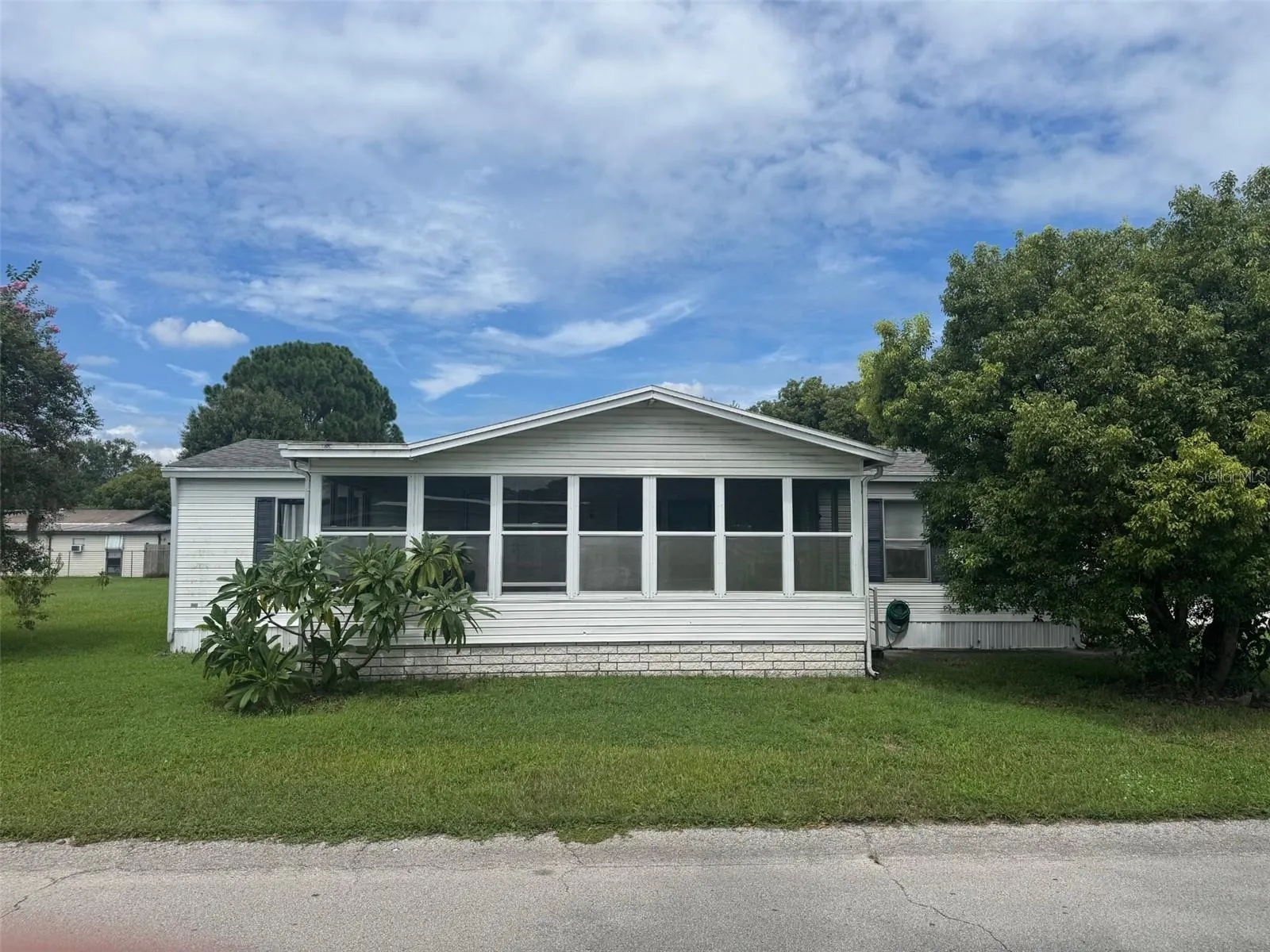 447 OAK RDG W