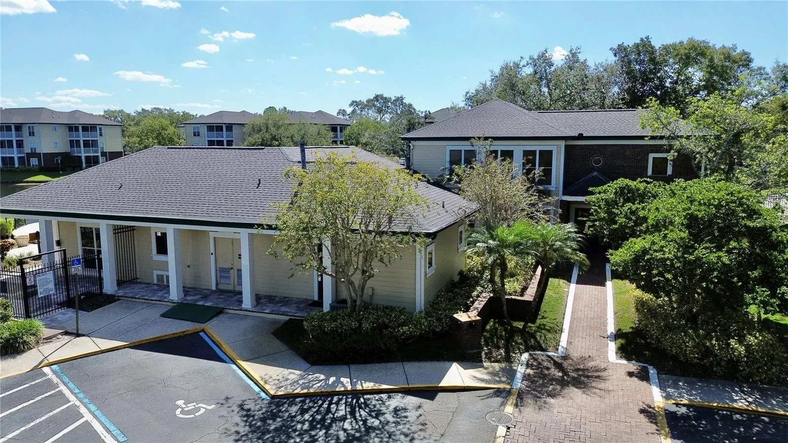 10024 STRAFFORD OAK CT #809, #809
