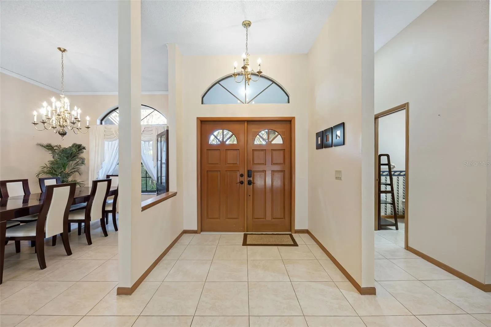 1304 N JASMINE AVE