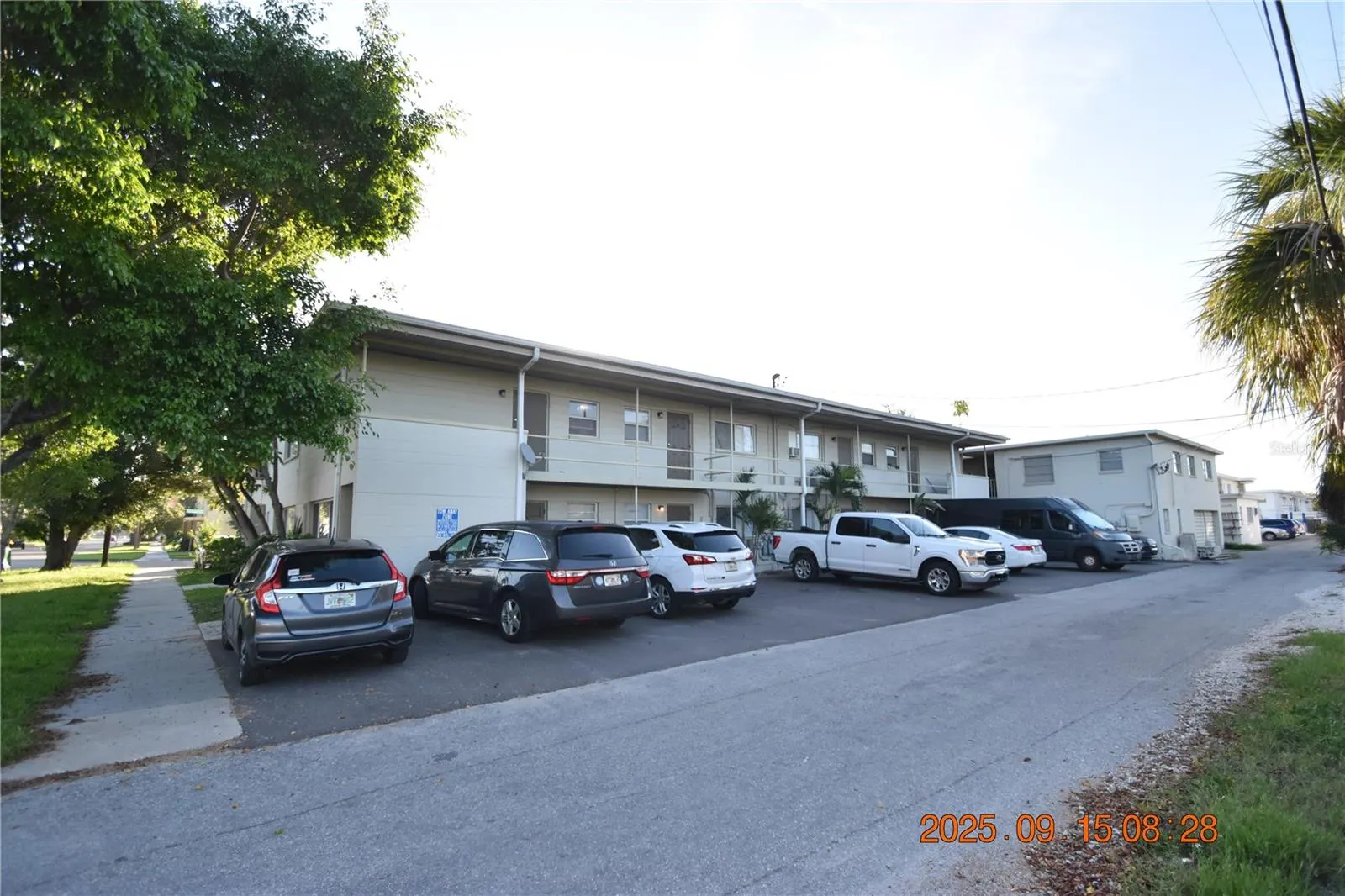 302 DANUBE AVE #6, #6