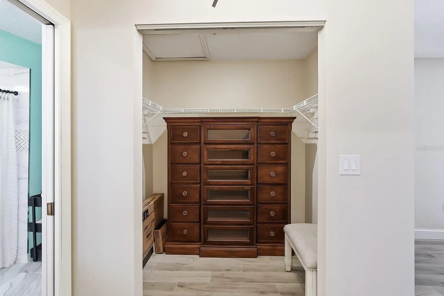 13 BUNKER LN