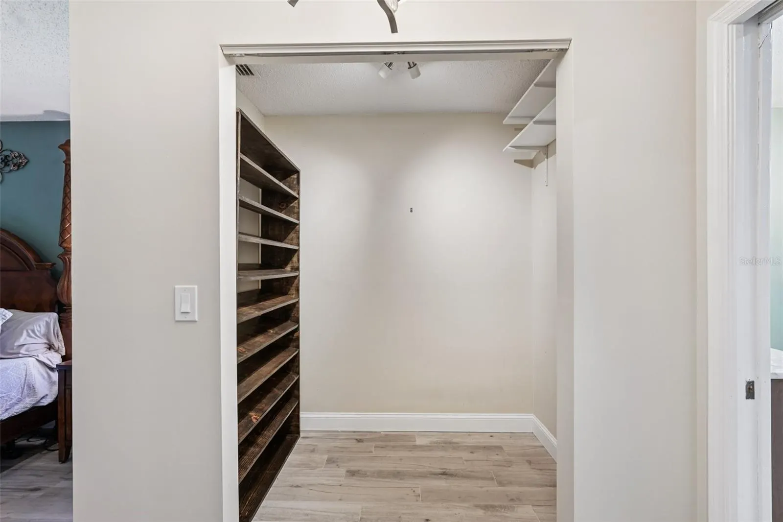 13 BUNKER LN