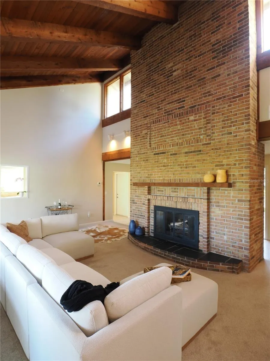 190 WATER OAK WAY