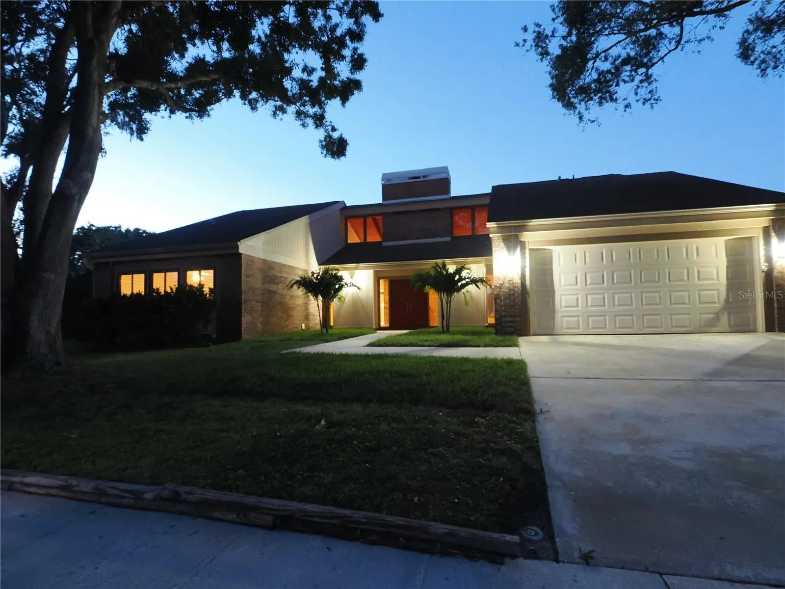 190 WATER OAK WAY