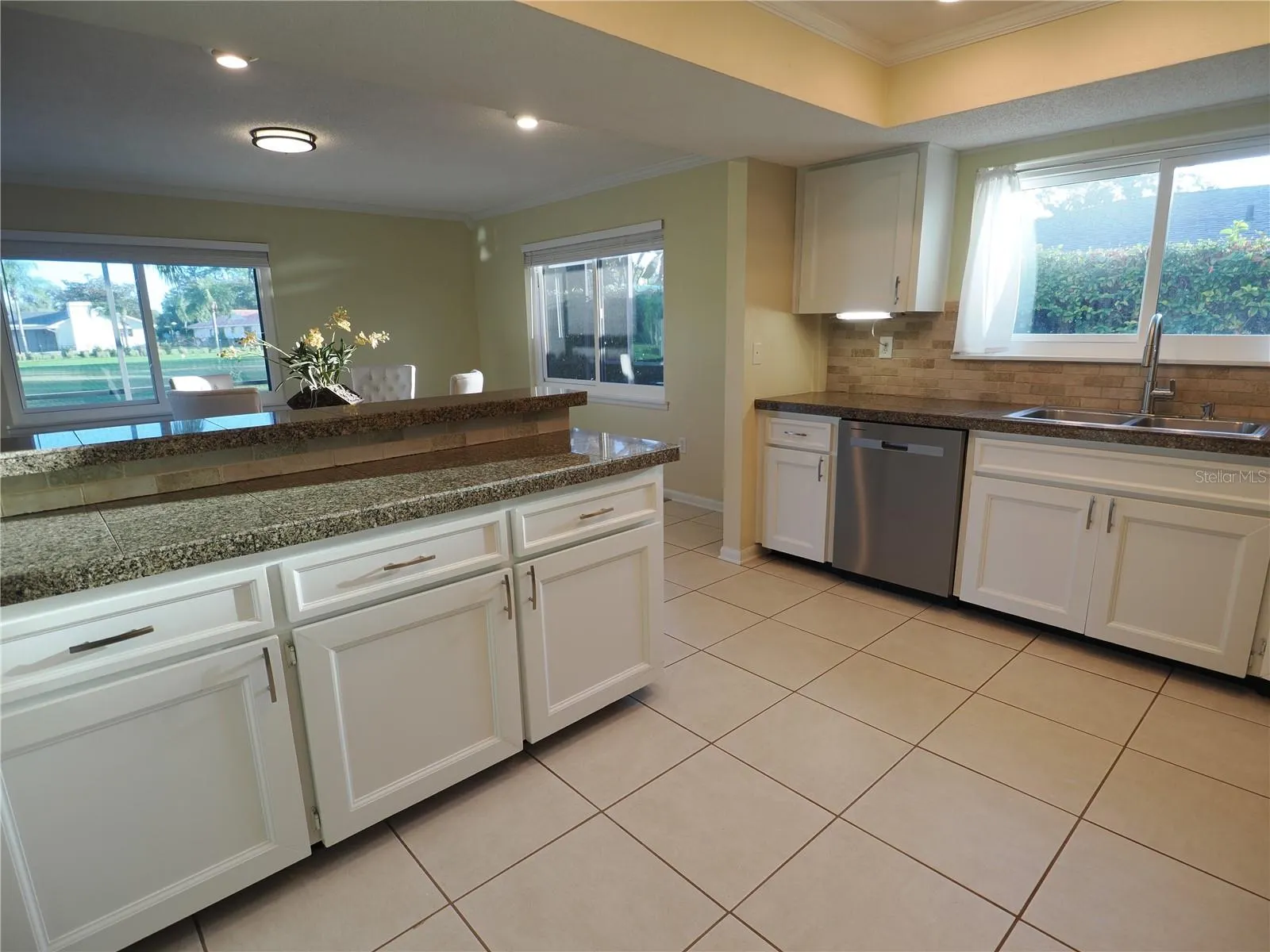 190 WATER OAK WAY
