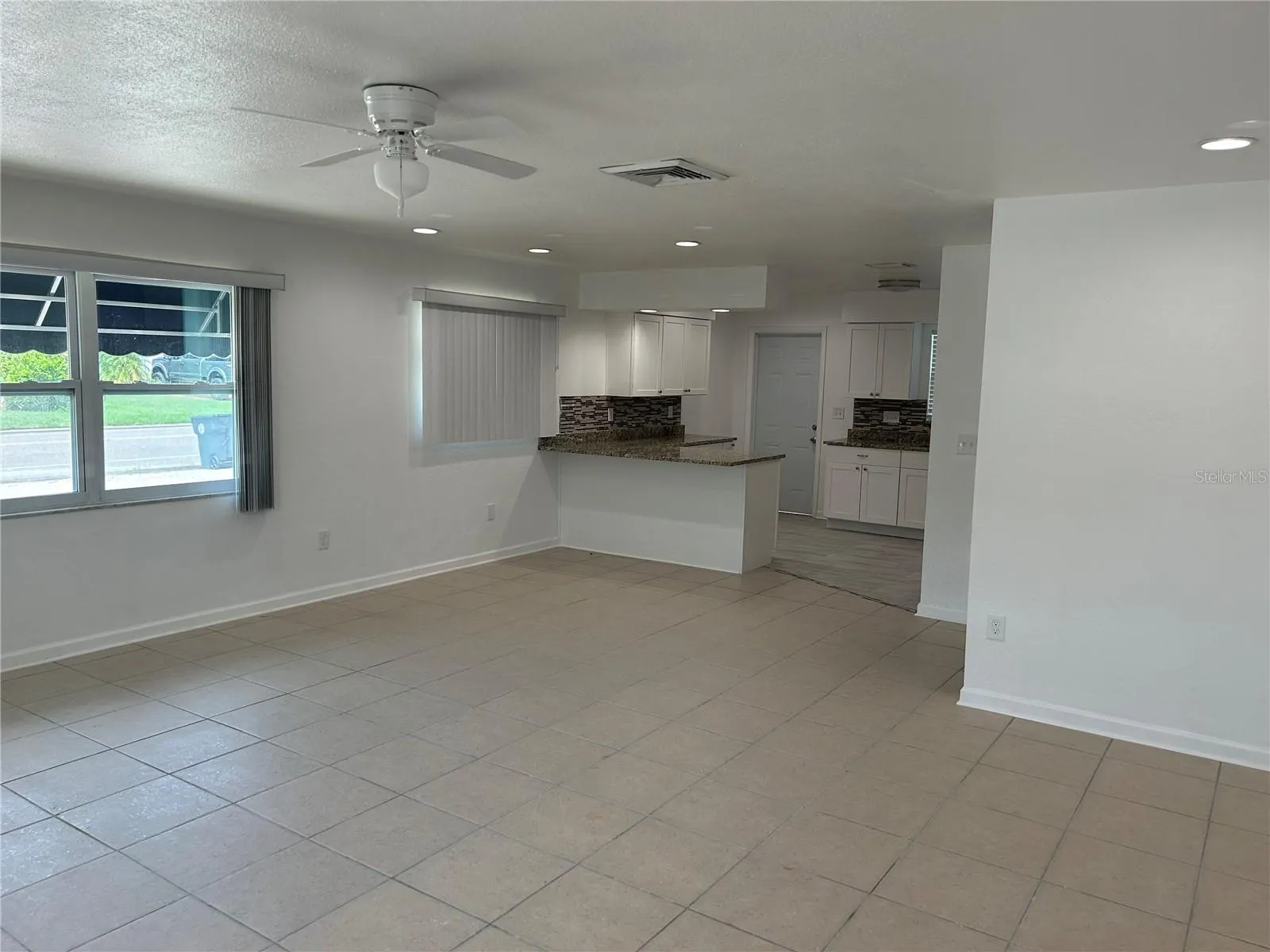 365 CAPRI BLVD