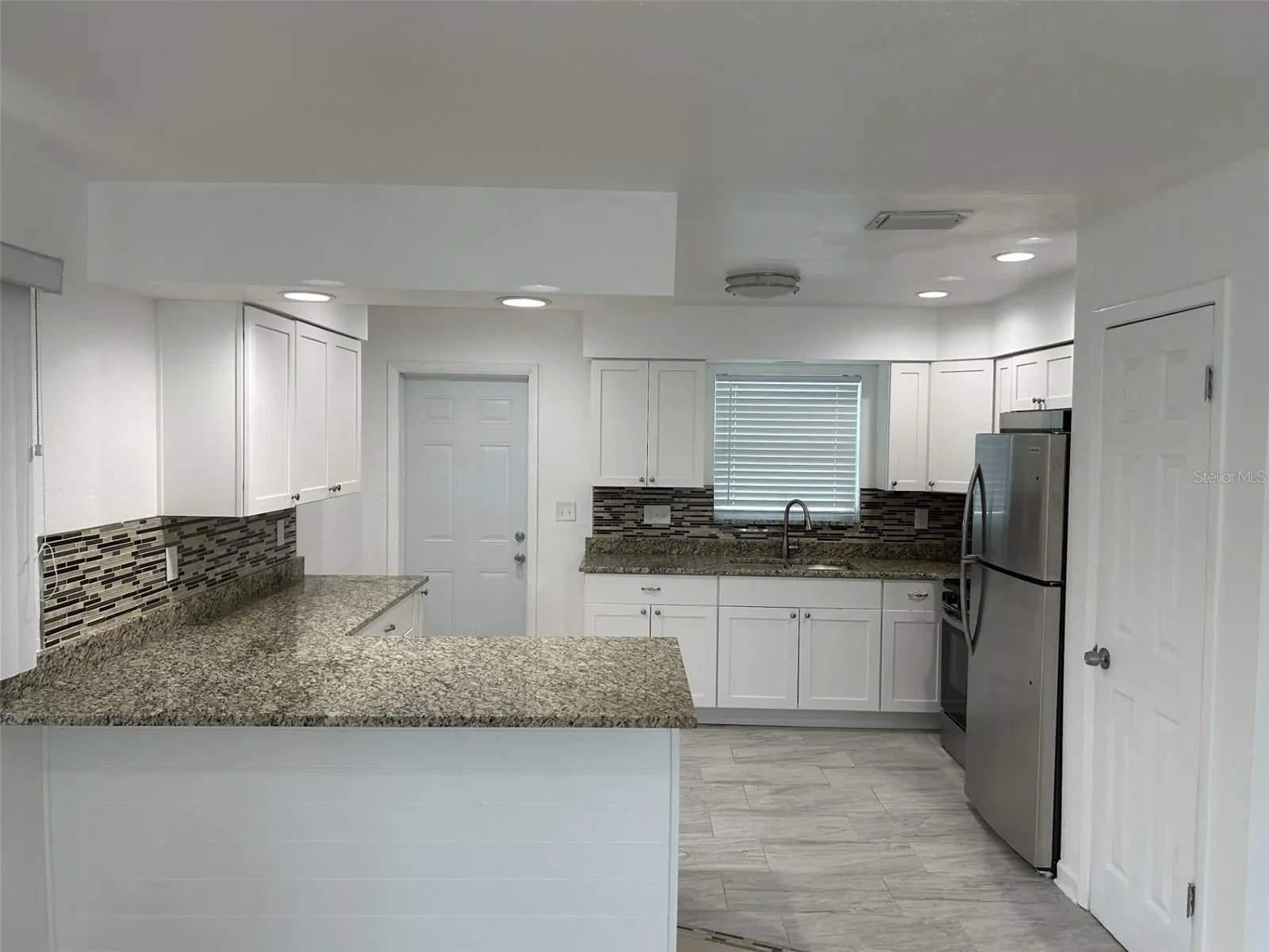 365 CAPRI BLVD