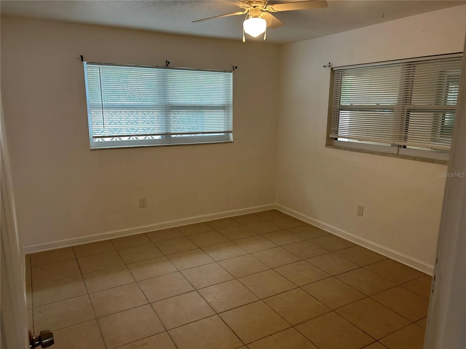 365 CAPRI BLVD