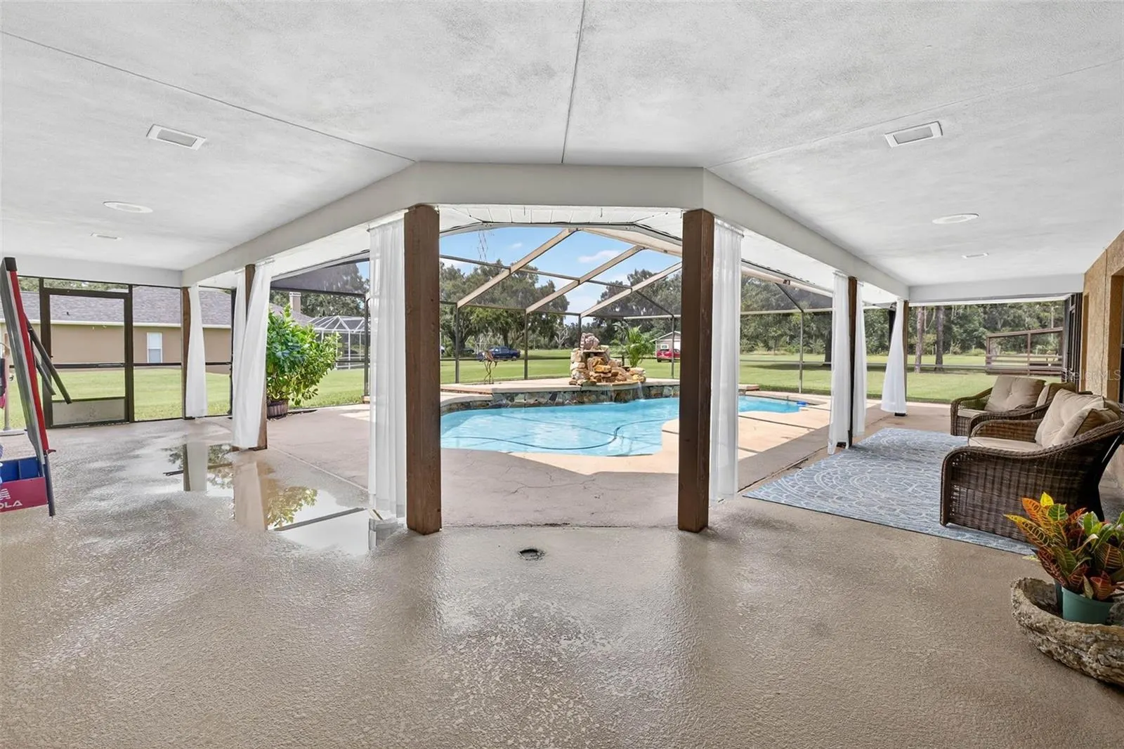 8410 W KNIGHTS GRIFFIN RD